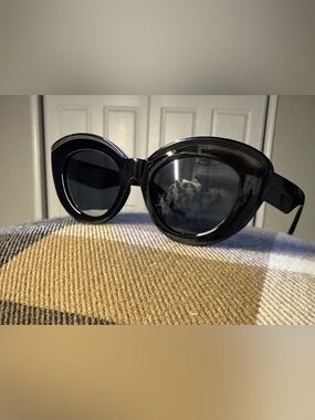 Black Cat-Eye Runway Women's Sunglasses